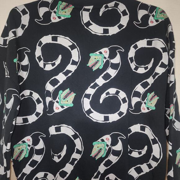 Beetlejuice graphic sweater shirt women's XXS - Picture 5 of 5